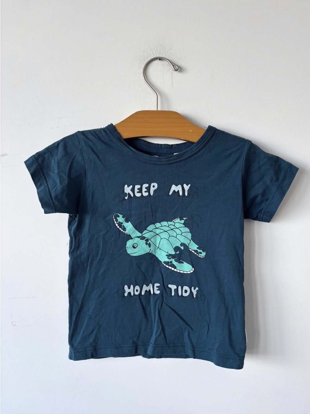 Bonds Navy Blue Tee with Turquoise Turtle Graphic